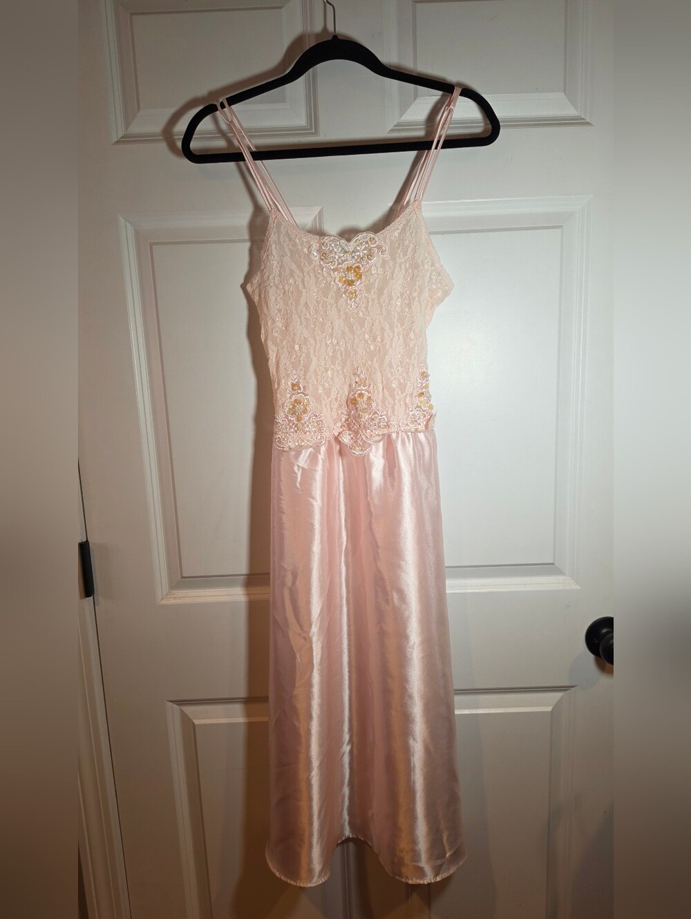 Cinema Etoile Vintage Pink Satin and Lace Slip Dress with Floral Appliqué M - Picture 1 of 6